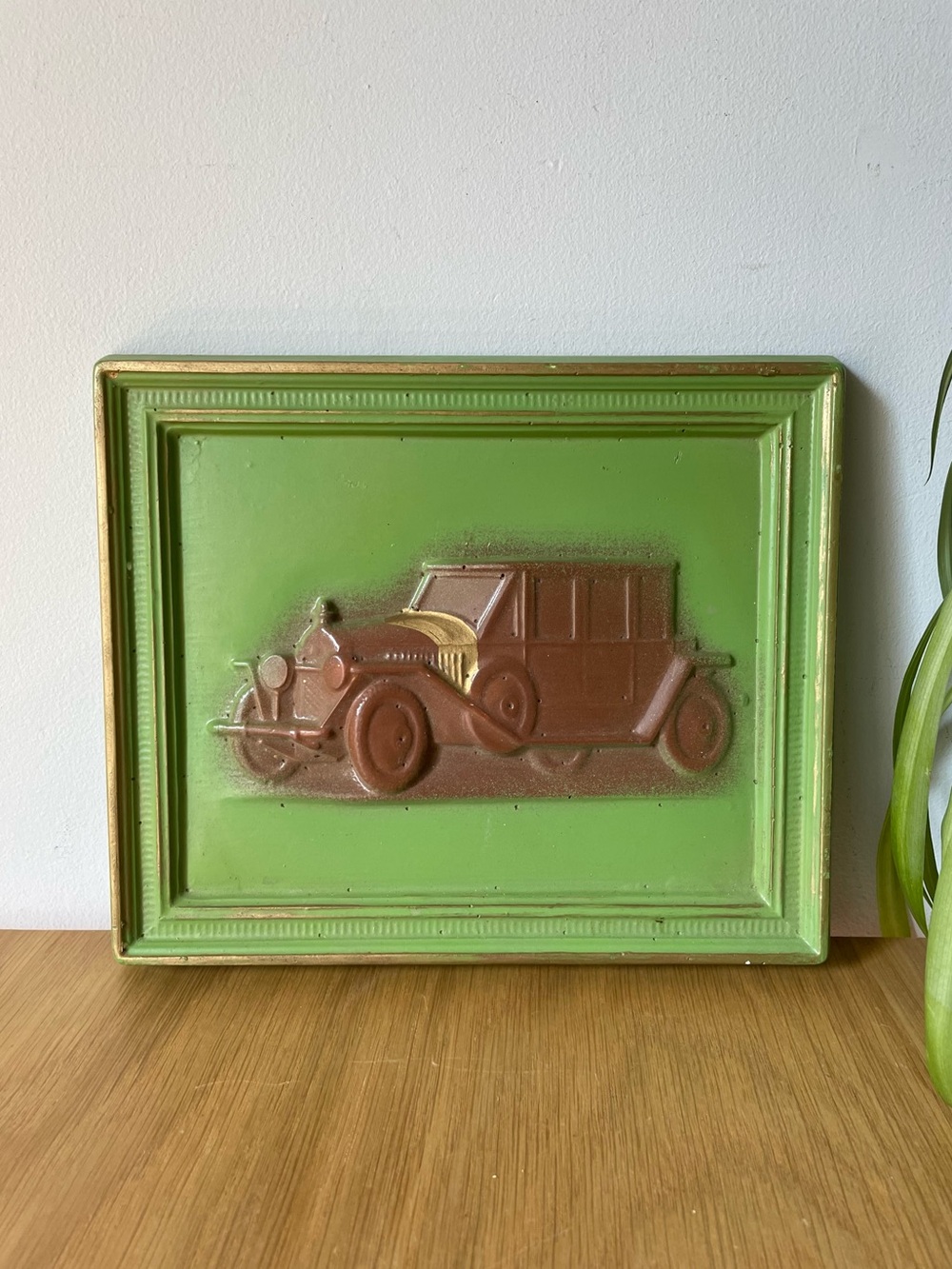 Vintage MCM Chalkware Antique Car Chalkware Wall Plaque 1960s 8.5x7